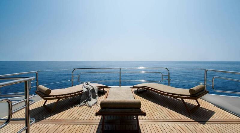 MONTE CARLO YACHTS - MCY 86 - DISCOVERY
