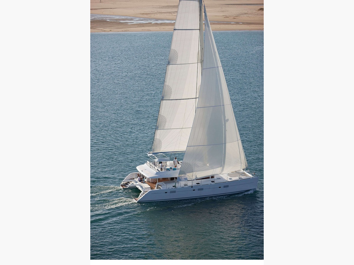LAGOON 620