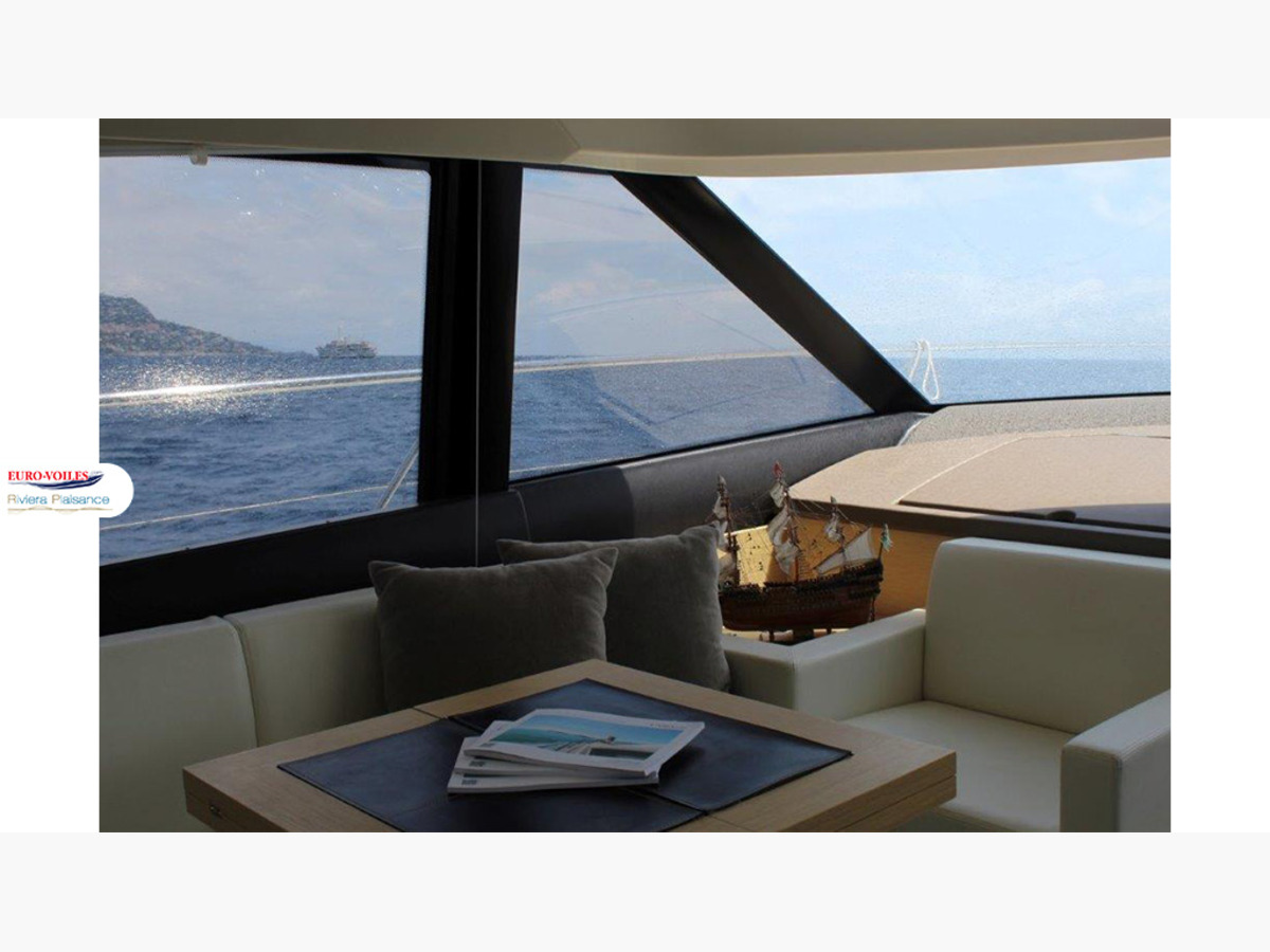 PRESTIGE 550 FLY