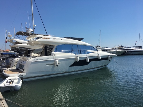 PRESTIGE 520 FLY